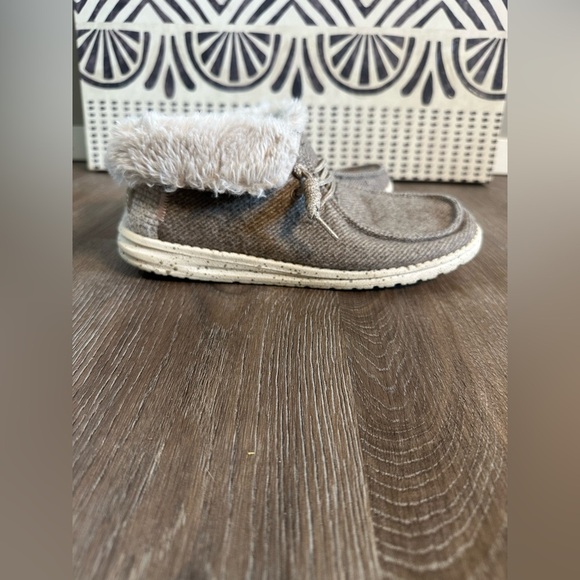 Hey Dude Brit Boot Women’s Size 8 - Picture 2 of 7